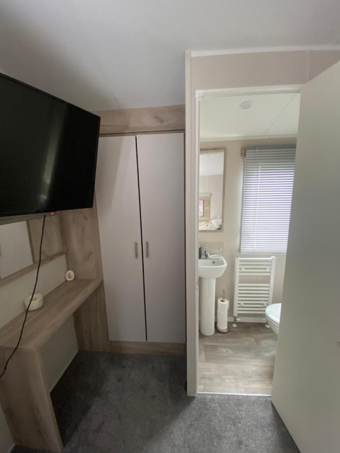 Meadow View 171 - Golden Palm - Central Heating, Wifi, Pet Friendly, Bed Linen - Meadow Lakes Caravan & Lodge Hire Chapel Saint Leonards Exteriör bild