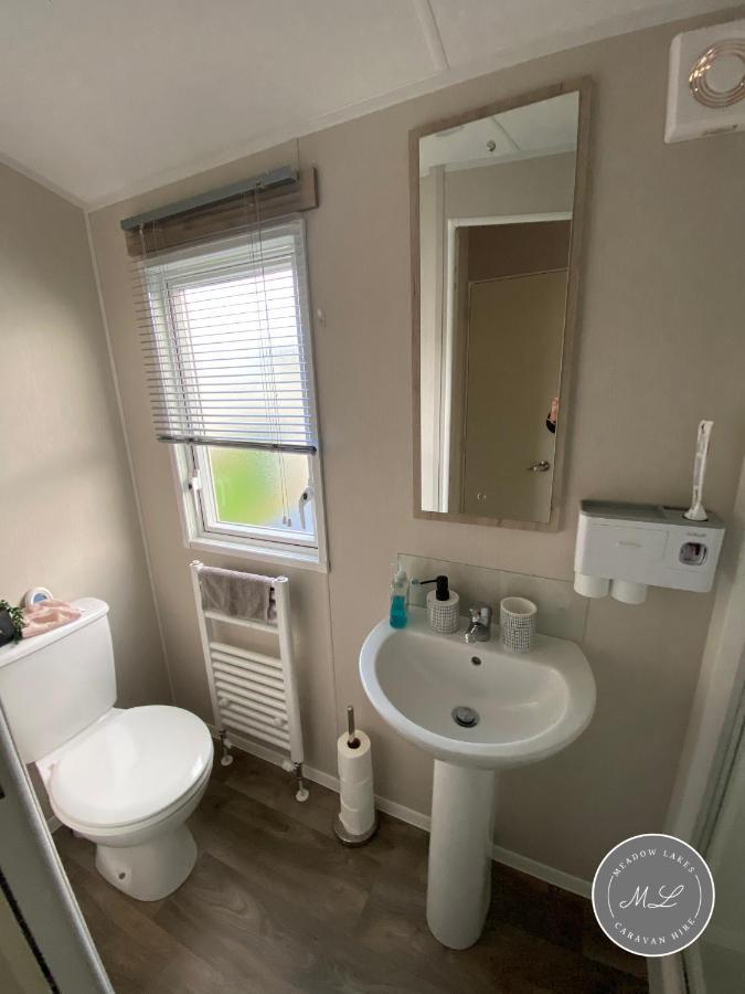 Meadow View 171 - Golden Palm - Central Heating, Wifi, Pet Friendly, Bed Linen - Meadow Lakes Caravan & Lodge Hire Chapel Saint Leonards Exteriör bild