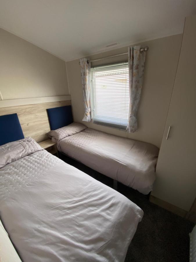 Meadow View 171 - Golden Palm - Central Heating, Wifi, Pet Friendly, Bed Linen - Meadow Lakes Caravan & Lodge Hire Chapel Saint Leonards Exteriör bild
